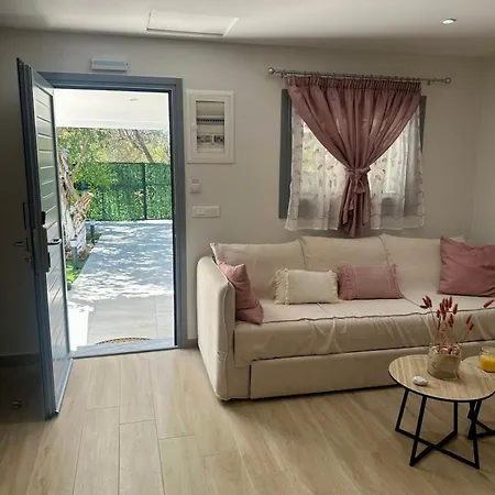 בית נופש Evas *